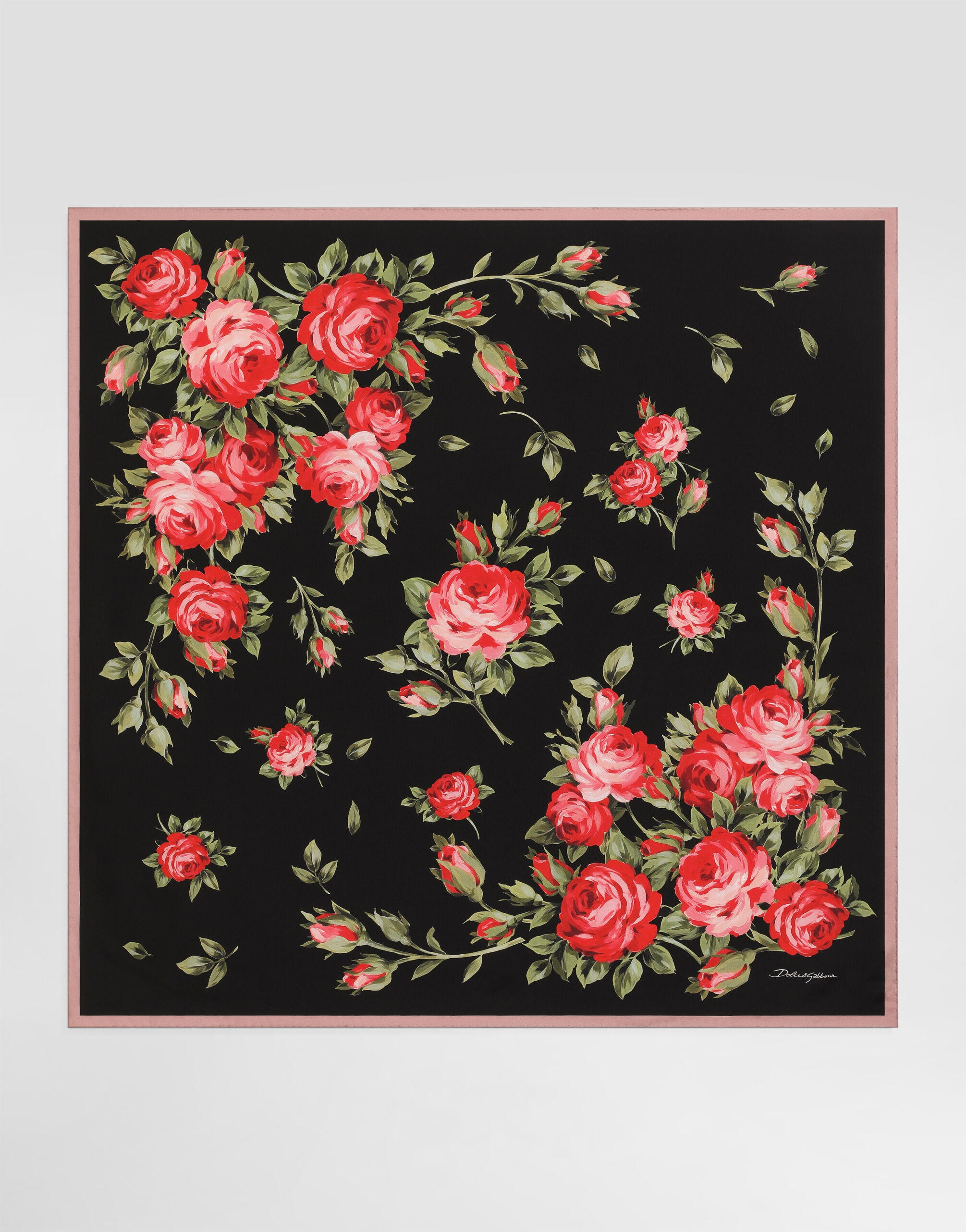 Women's Scarves: in cashmere, silk | Dolce&Gabbana®