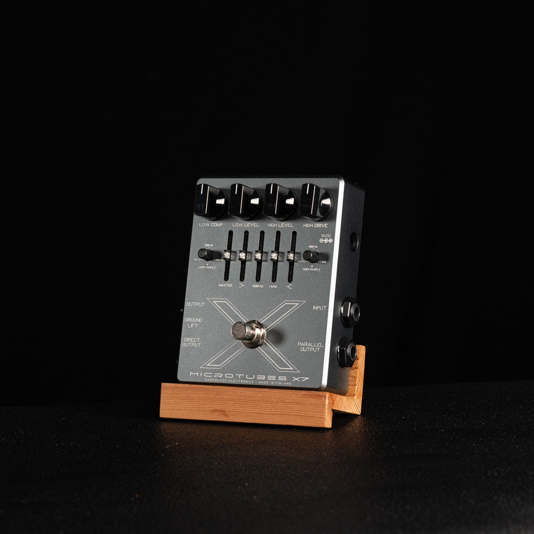 Darkglass Microtubes X7 Bass Preamp/Overdrive | Axe Palace