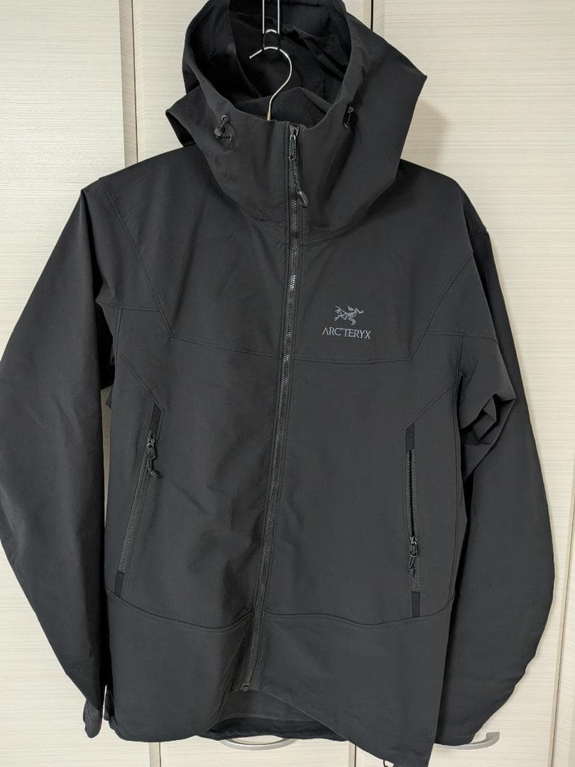 ジャケット・アウター GAMMA LT HOODY Arc'teryx Gamma LT Men's Hoody in Black Sapphire