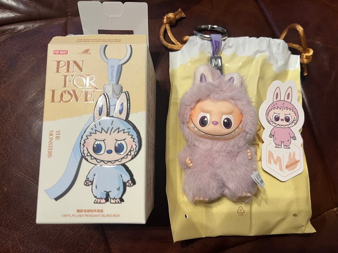 正規品　ラブブ PIN FOR LOVE【M】Labubuぬいぐるみ ペンダント LABUBU ラブブ THE MONSTER PIN FOR LOVE シリーズ ぬいぐるみ